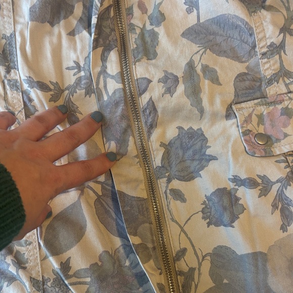 Chico's Beige and Purple Floral Jacket - Picture 5 of 8